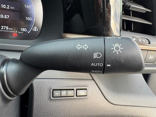 TOYOTA CROWN CROSSOVER 2022 Image 31