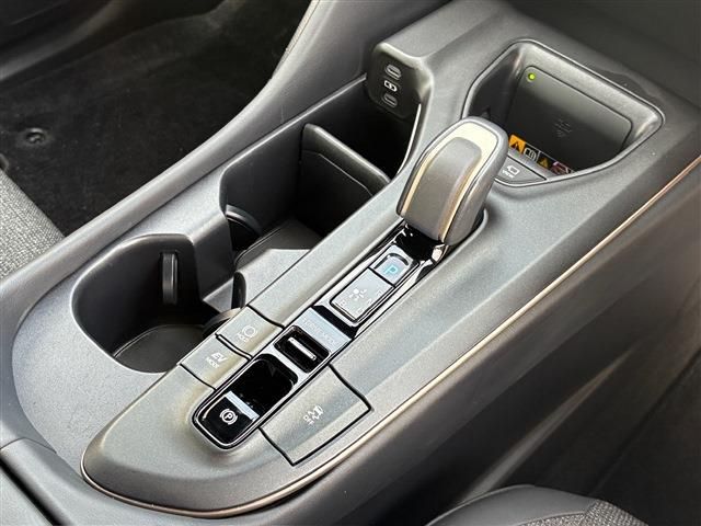 TOYOTA CROWN CROSSOVER 2022 Image 31