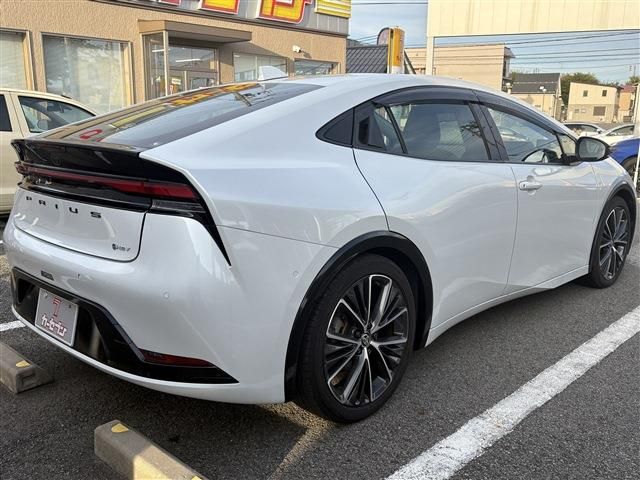 TOYOTA PRIUS 4WD 2023 Image 31