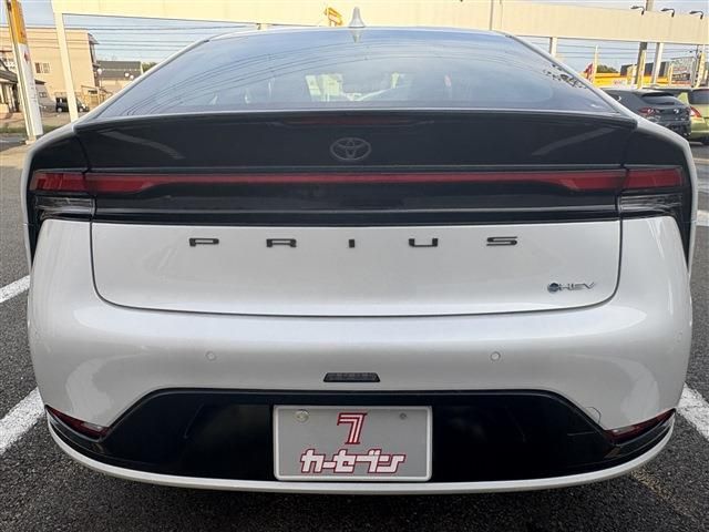 TOYOTA PRIUS 4WD 2023 Image 31