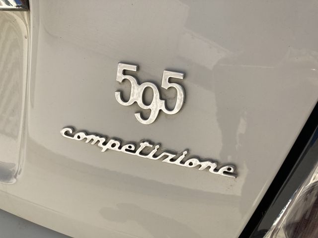 FIAT ABARTH 595 2015 Image 31