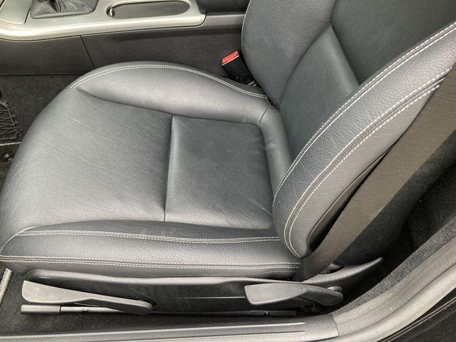 MERCEDES BENZ SLK CL 2011 Image 31