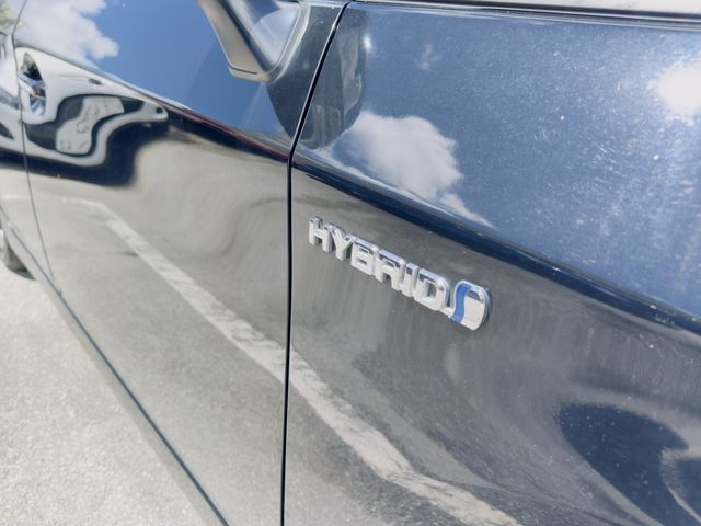 TOYOTA PRIUS 2012 Image 31