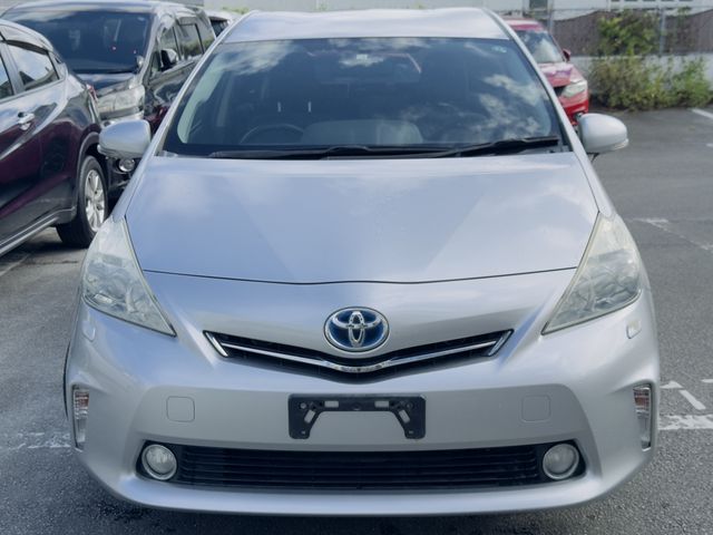 TOYOTA PRIUS ALPHA 2012 Image 31