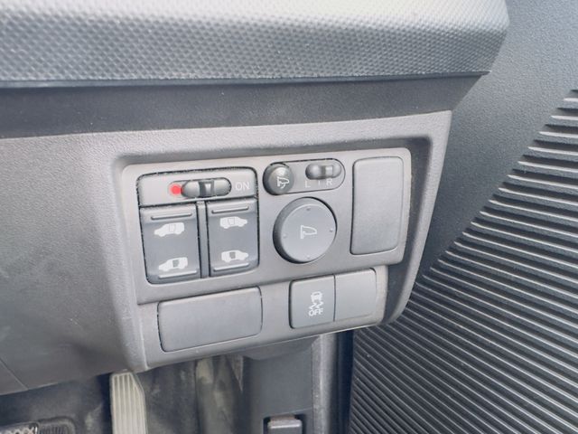 HONDA FREED SPIKE 2013 Image 31