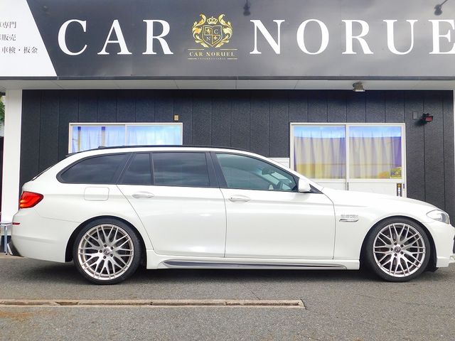 BMW 5SERIES SEDAN 2012 Image 31