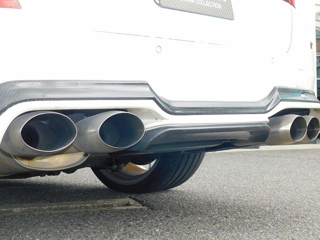 BMW 5SERIES SEDAN 2012 Image 31