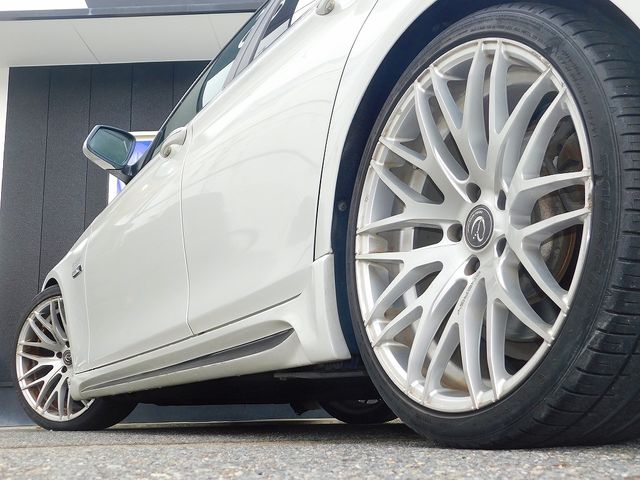 BMW 5SERIES SEDAN 2012 Image 31