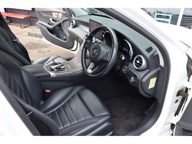 MERCEDES BENZ C CLAS 2015 Image 31