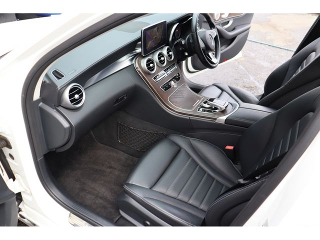 MERCEDES BENZ C CLAS 2015 Image 31