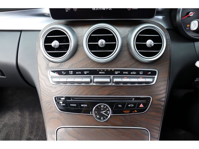 MERCEDES BENZ C CLAS 2015 Image 31