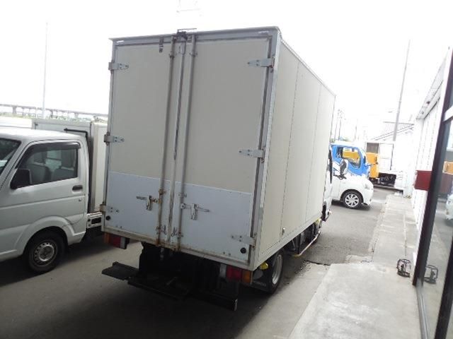 ISUZU ELF 2014 Image 31