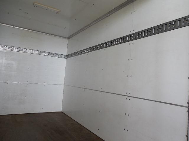 ISUZU ELF 2014 Image 31