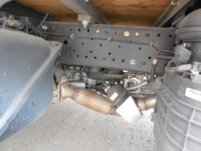 ISUZU ELF 2014 Image 31