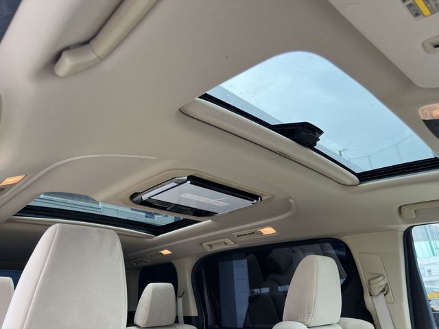 TOYOTA ALPHARD HYBRID 4WD 2017 Image 31