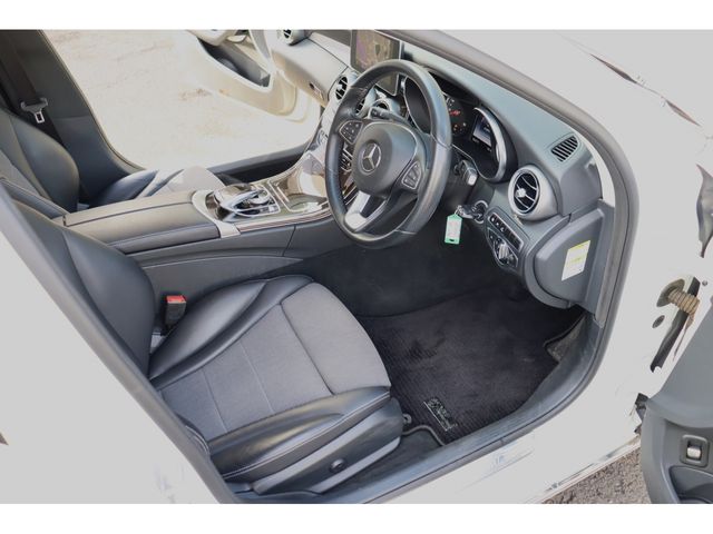 MERCEDES BENZ C CLAS 2015 Image 31