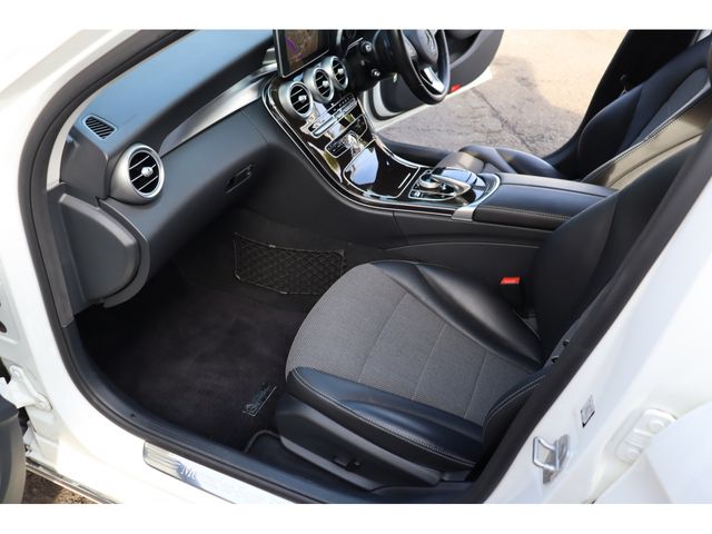MERCEDES BENZ C CLAS 2015 Image 31