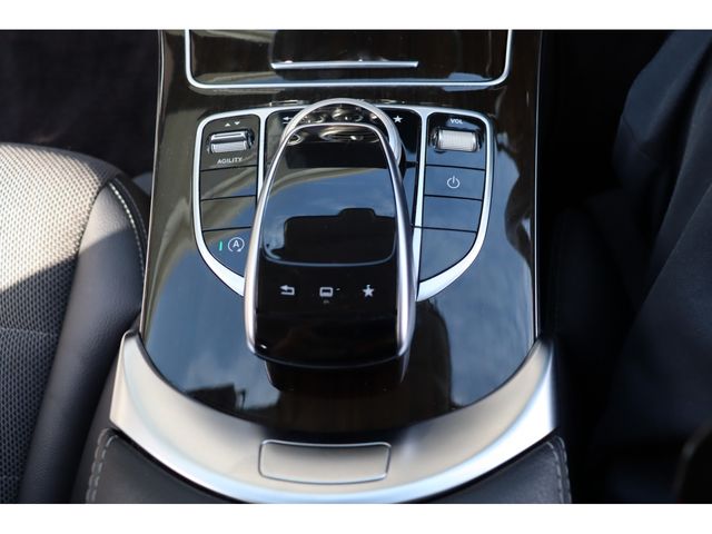 MERCEDES BENZ C CLAS 2015 Image 31