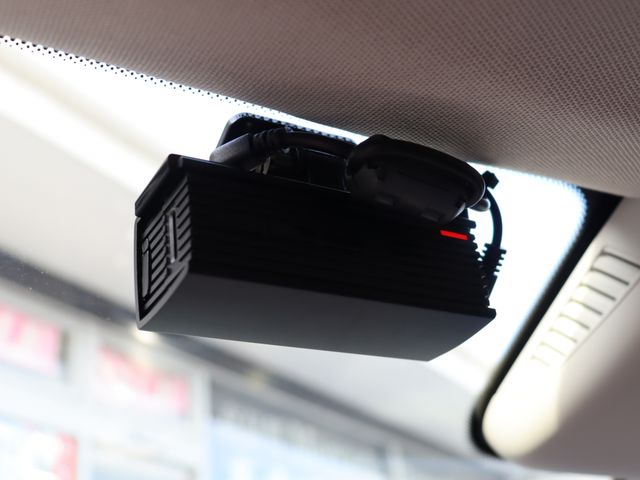 MERCEDES BENZ C CLAS 2015 Image 31