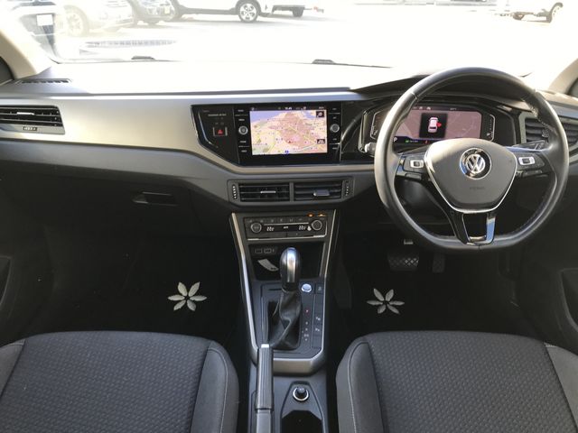 VOLKSWAGEN POLO 2020 Image 31