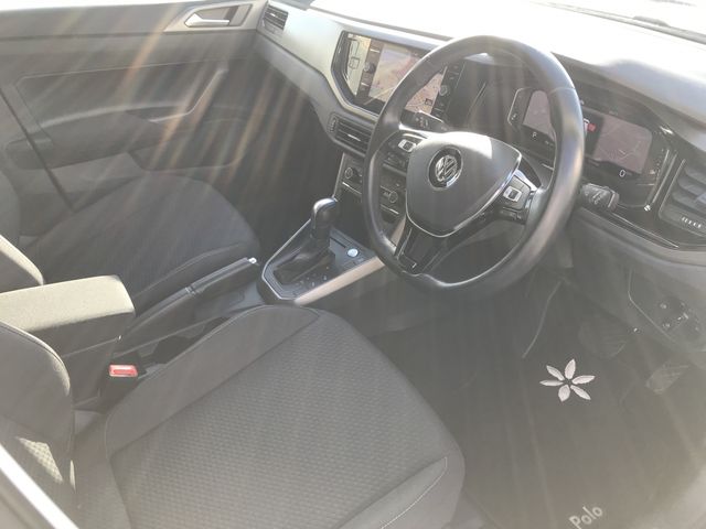 VOLKSWAGEN POLO 2020 Image 31