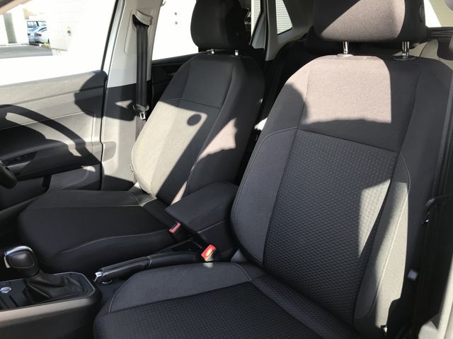 VOLKSWAGEN POLO 2020 Image 31