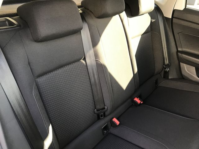 VOLKSWAGEN POLO 2020 Image 31