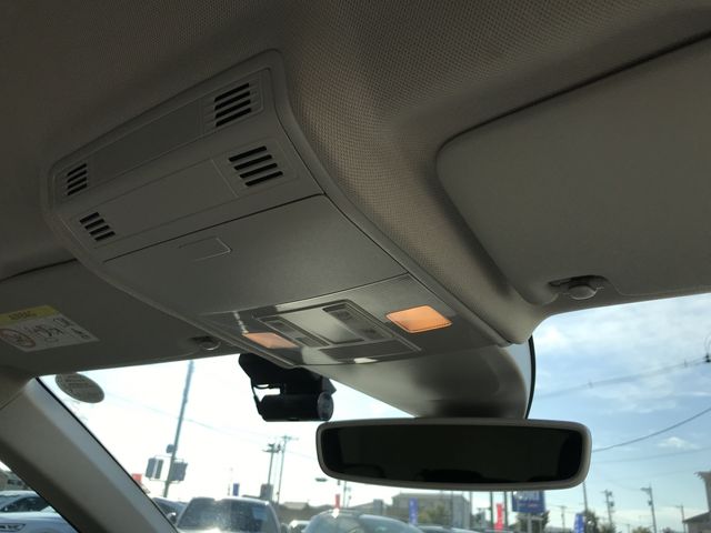 VOLKSWAGEN POLO 2020 Image 31