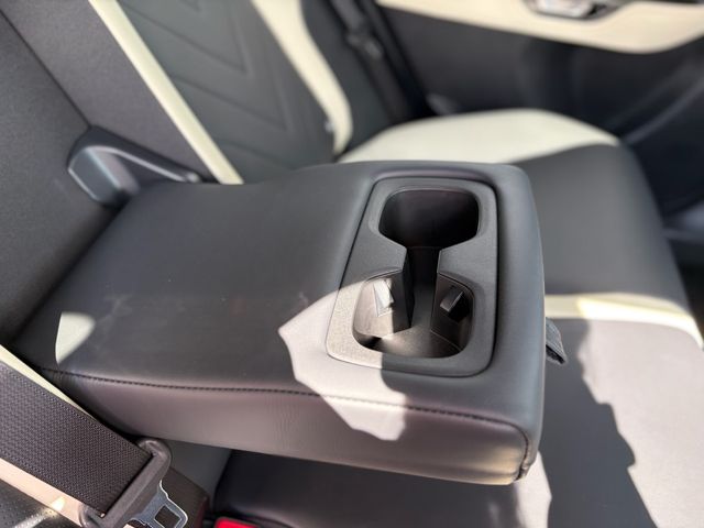 TOYOTA LEXUS NX250 2023 Image 31