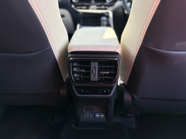 TOYOTA LEXUS NX250 2023 Image 31