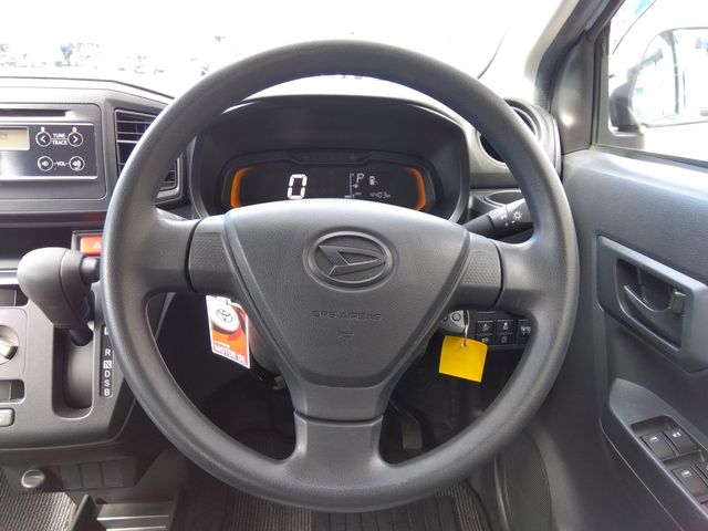 DAIHATSU MIRA E:S 2017 Image 31