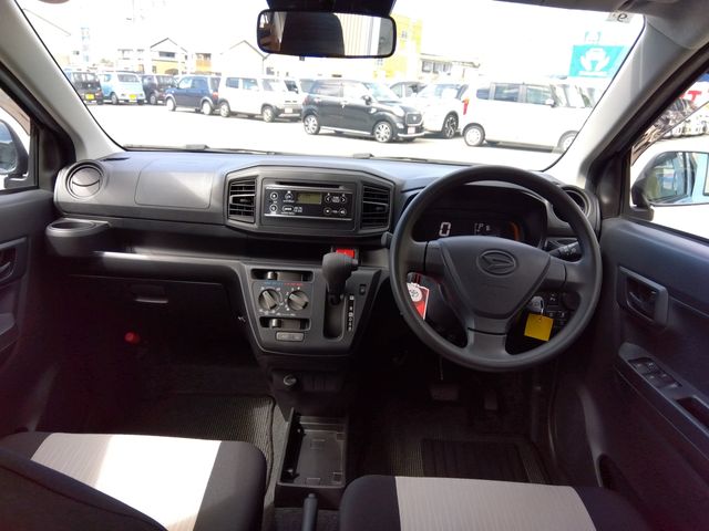 DAIHATSU MIRA E:S 2017 Image 31