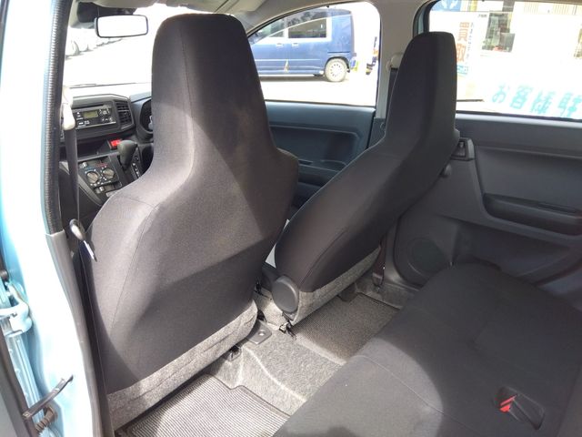 DAIHATSU MIRA E:S 2017 Image 31