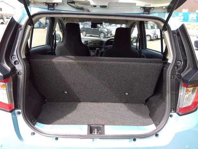 DAIHATSU MIRA E:S 2017 Image 31