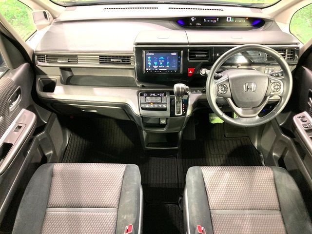 HONDA STEPWAGON SPADA 2015 Image 31