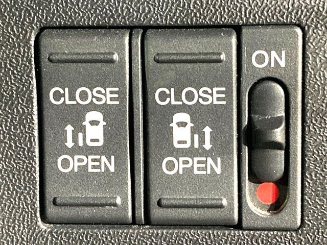 HONDA STEPWAGON SPADA 2015 Image 31