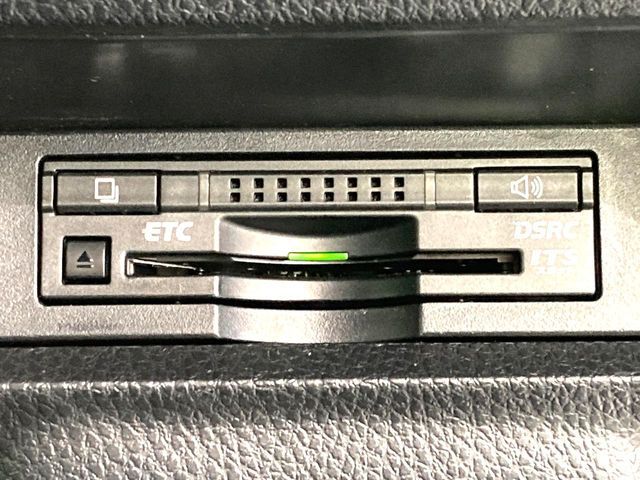 TOYOTA VOXY 2015 Image 31