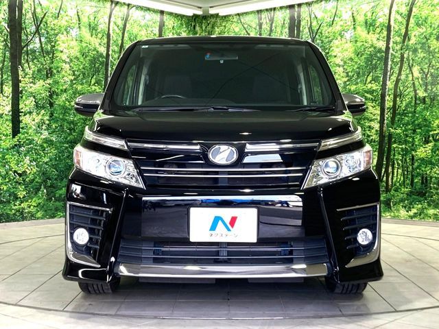 TOYOTA VOXY 2015 Image 31