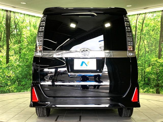 TOYOTA VOXY 2015 Image 31