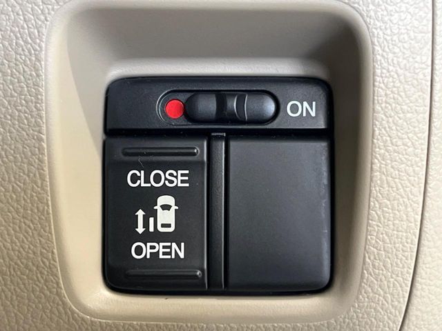 HONDA N BOX 2014 Image 31