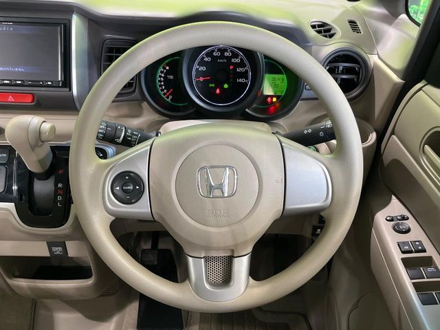HONDA N BOX 2014 Image 31