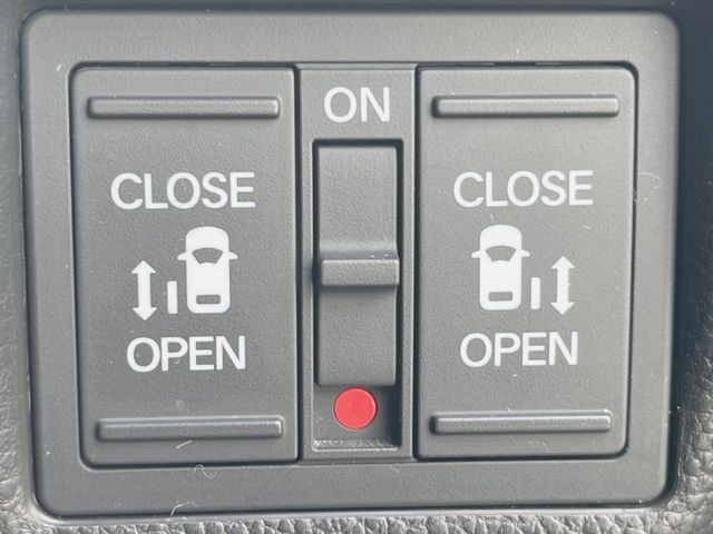 HONDA N BOX CUSTOM 2017 Image 31