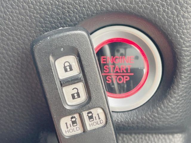 HONDA N BOX CUSTOM 2017 Image 31