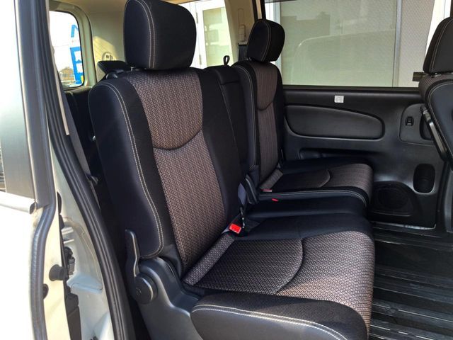 NISSAN SERENA  S-HYBRID 2015 Image 31