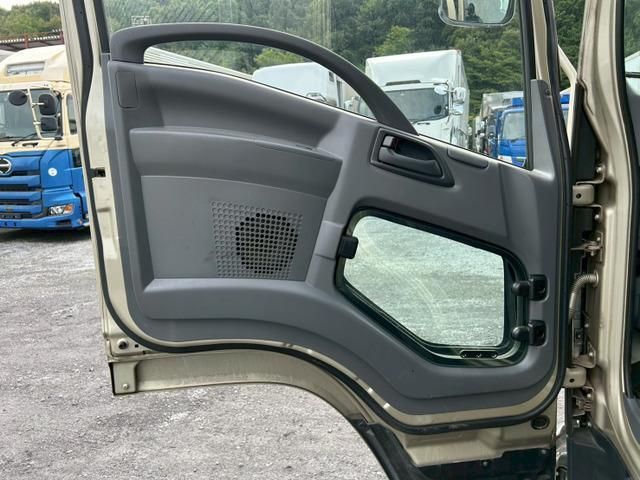 ISUZU FORWARD 2017 Image 31