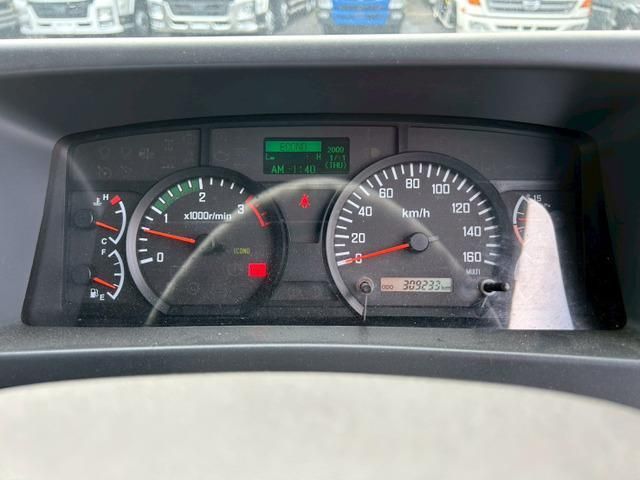 ISUZU FORWARD 2017 Image 31