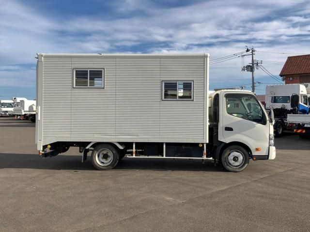 HINO DUTRO 2011 Image 31