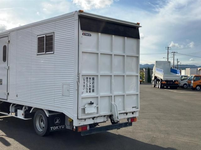 HINO DUTRO 2011 Image 31