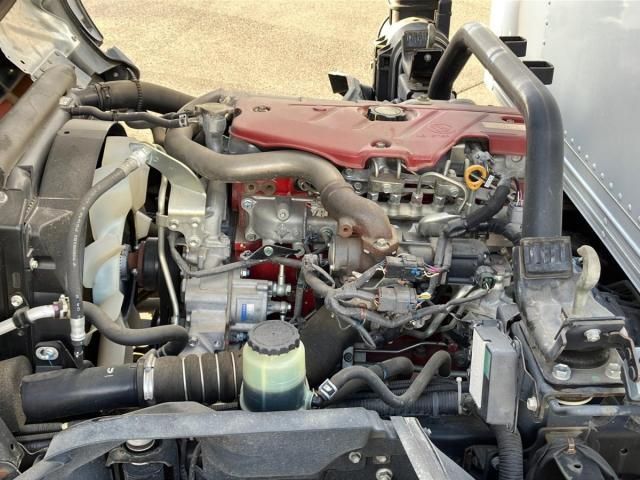 HINO DUTRO 2011 Image 31