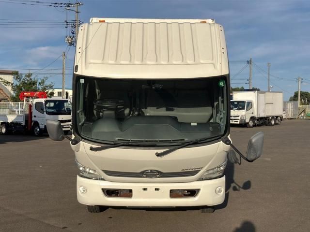 HINO DUTRO 2011 Image 31